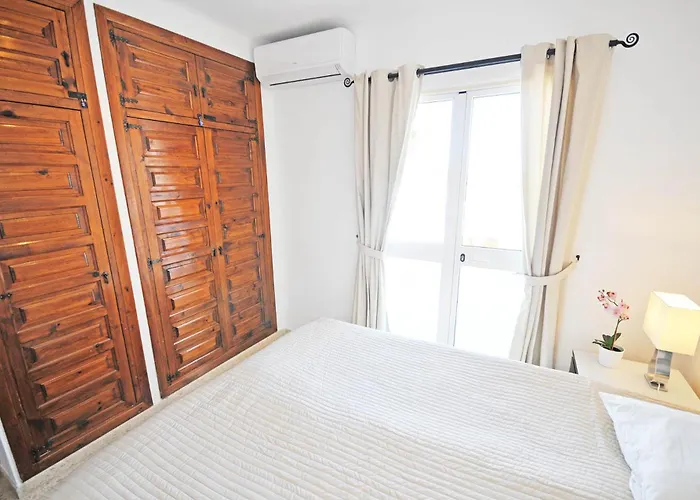 Rabat 15, Oasis De Capistrano Нерха